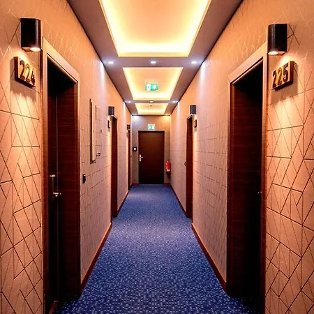 Yaman Hotel